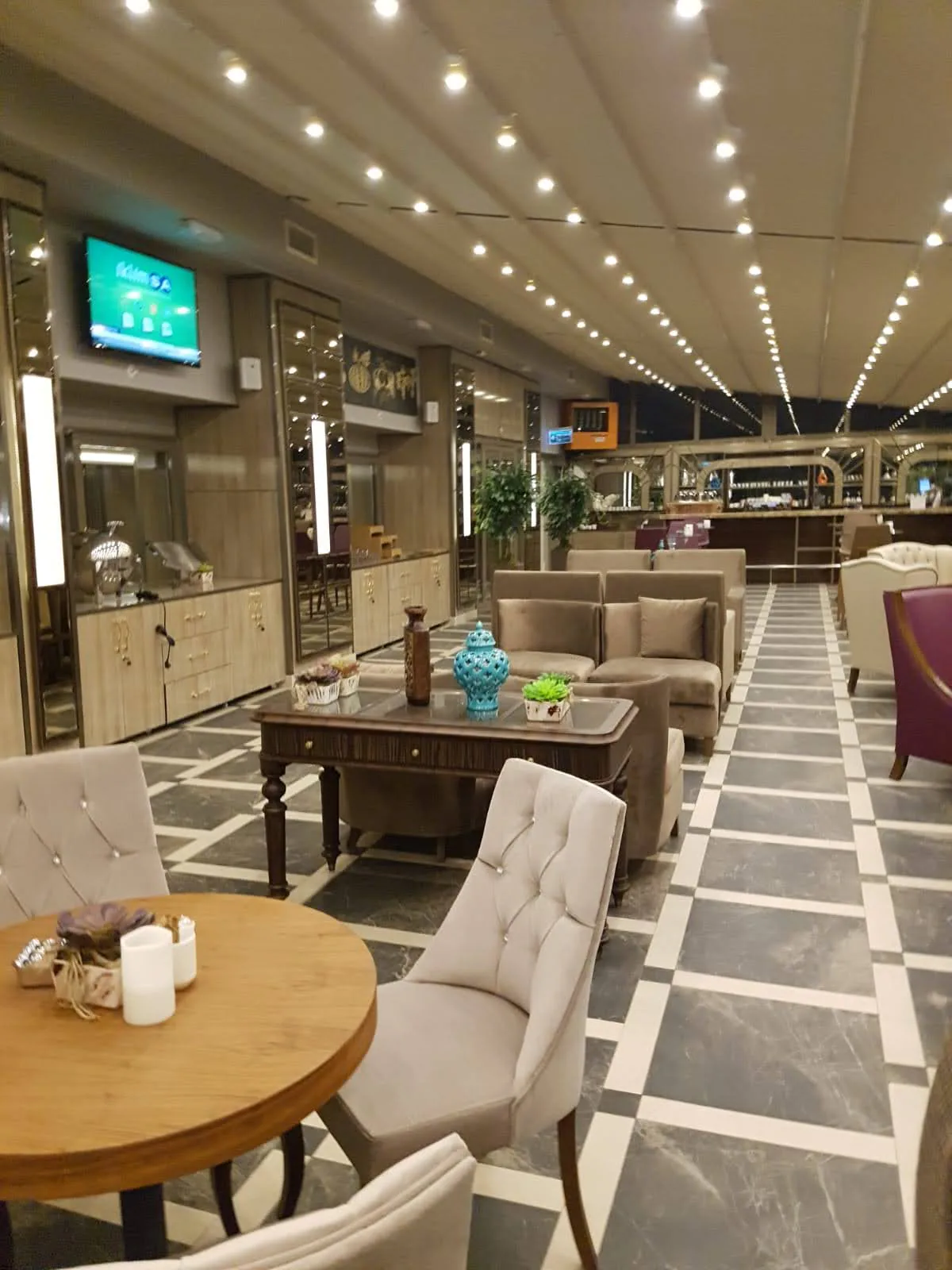 Hilton Otel — fotoğraf 12