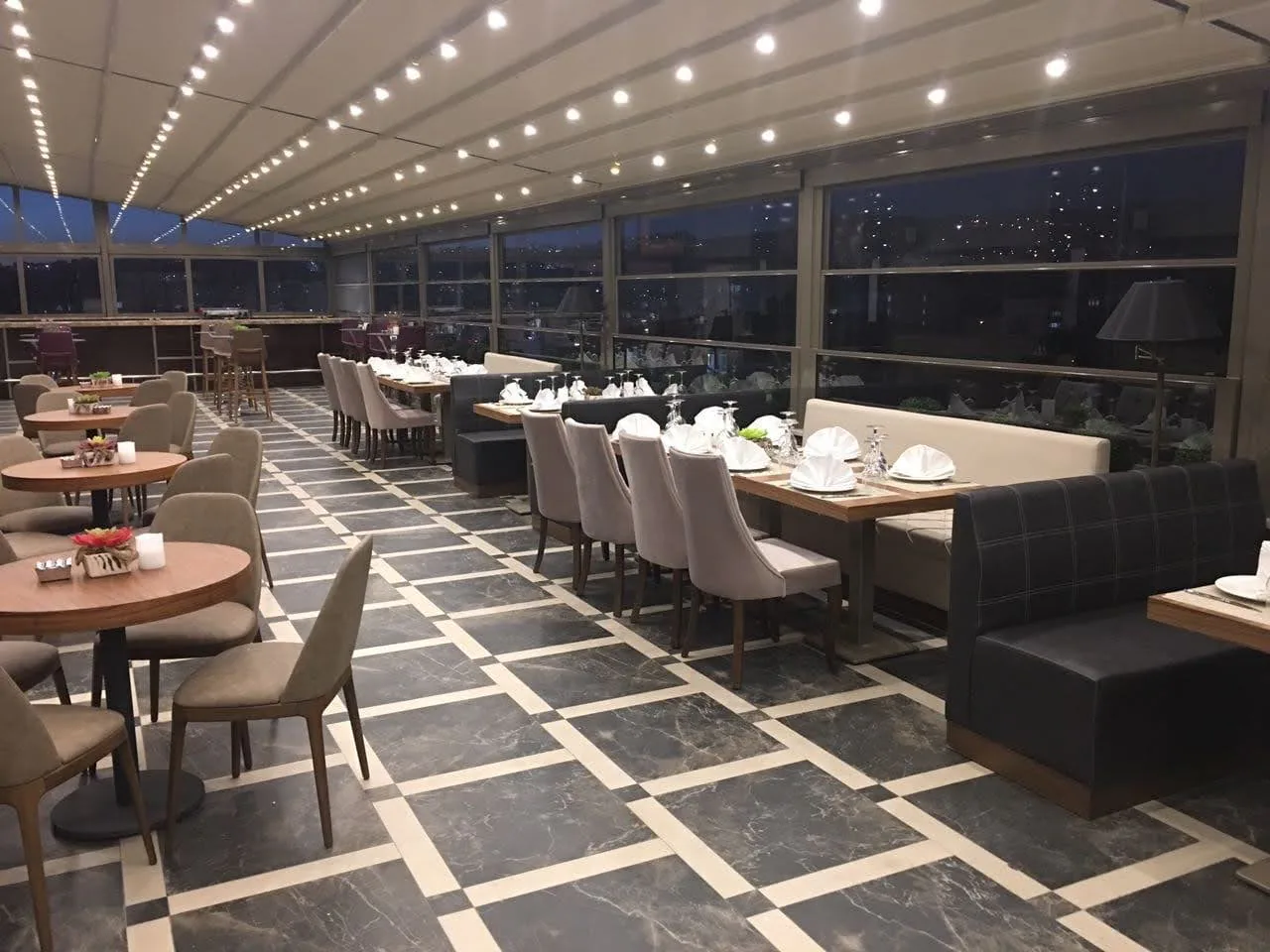 Hilton Otel — fotoğraf 18
